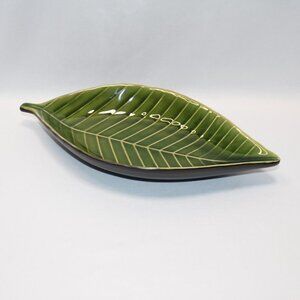 Home Trends Decorative Green Ceramic Tihitian Leaf Dish